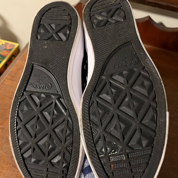 Converse Black and White low tops. Unique! - Picture 2 of 3